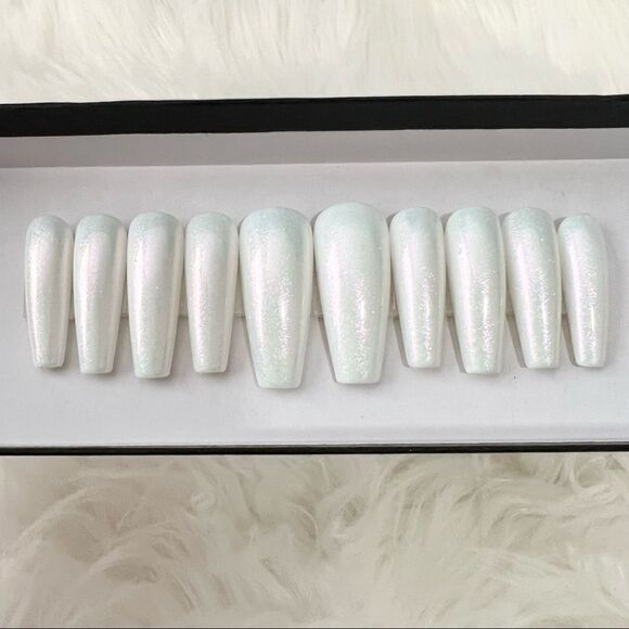 White Chrome Custom Press On Nails | High Quality Nails | Handmade - Picture 2 of 11